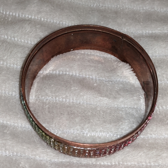 BEAUTIFUL Vintage Rainbow w/Cubic Zirconia Stones Bangle Bracelet - Picture 4 of 10